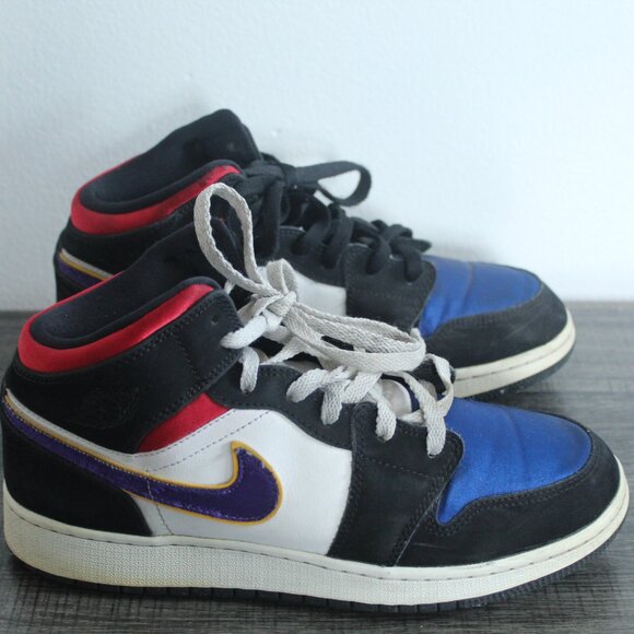 Nike Air Jordan 1 Mid SE GS ‘Rivals’ Size 7Y Lakers Basketball Sneakers Shoes - Picture 1 of 8